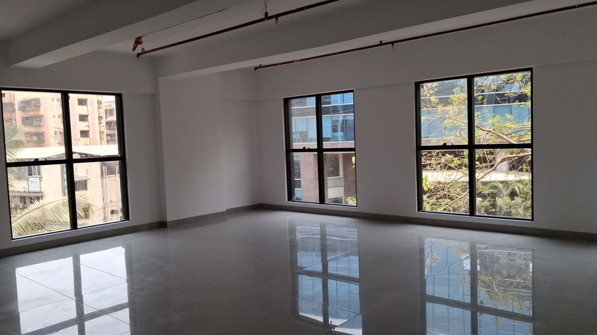 Office Space For Sale in MS Mody Mickeys Square