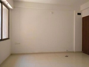 Room in 1 BHK Apartment at Majiwada – for Rent