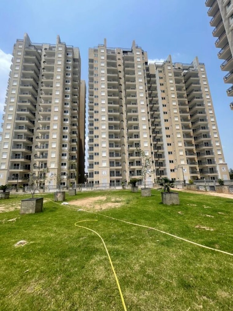 Exterior View, malwa-escon-primera 4 Bedroom 2550 Sq.Ft. Apartment In International Airport Road Zirakpur 10370960