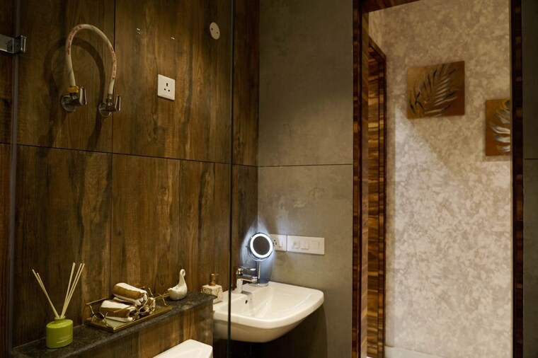 Bathroom, malwa-escon-primera 4 Bedroom 2550 Sq.Ft. Apartment In International Airport Road Zirakpur 10370960