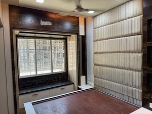 Room in 3 BHK Apartment at Damani CHS, Naupada – for Sale