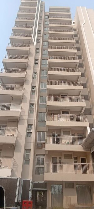 3.5 BHK Apartment For Sale in KLJ Pinnacle, Sector 77