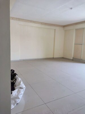 Room in  Office Space at Laxman Nagar – for Rent