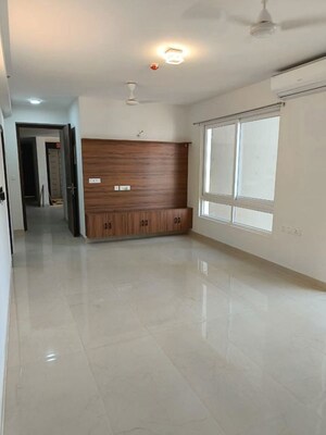 Room in 4 BHK Apartment at Hero Homes Gurgaon, Sector 104 – for Sale