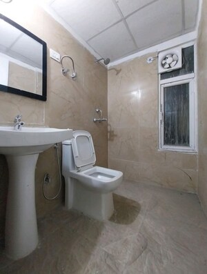 Bathroom in 2 BHK Apartment at Migsun Twiinz, Eta Ii Greater Noida – for Sale