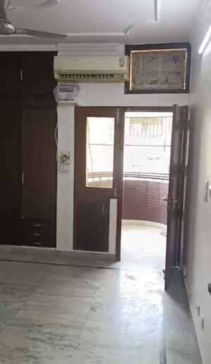 Master Bedroom in 3 BHK Apartment at Sector 12 Dwarka – for Rent