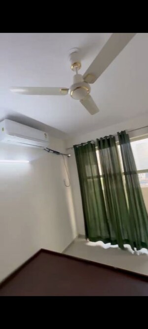 Room in 2 BHK Apartment at Pyramid Midtown, Sector 59 – for Rent