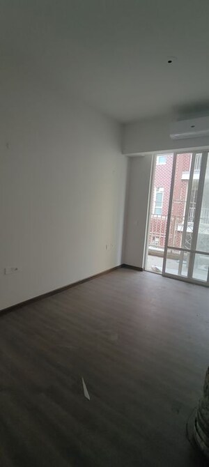 Room in 4 BHK Apartment at Adani Samsara Ivana, Sector 63 – for Rent