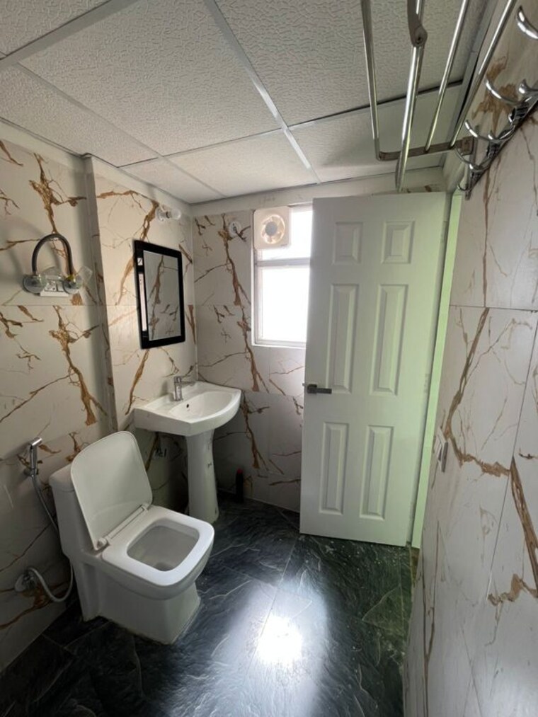 Bathroom, migsun-twinz 3 Bedroom 1050 Sq.Ft. Apartment In Eta Ii Greater Noida Greater Noida 10371101