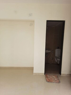 Room in 1 BHK Apartment at Runwal My City Codename Walk, Dombivli East – for Rent