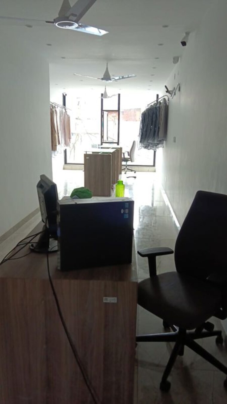 Team Area, ambala highway Commercial Showroom 100 Sq.Yd. In Ambala Highway Zirakpur 10363559