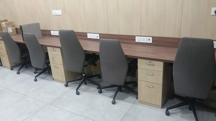 Team Area, ambala highway Commercial Showroom 100 Sq.Yd. In Ambala Highway Zirakpur 10363559