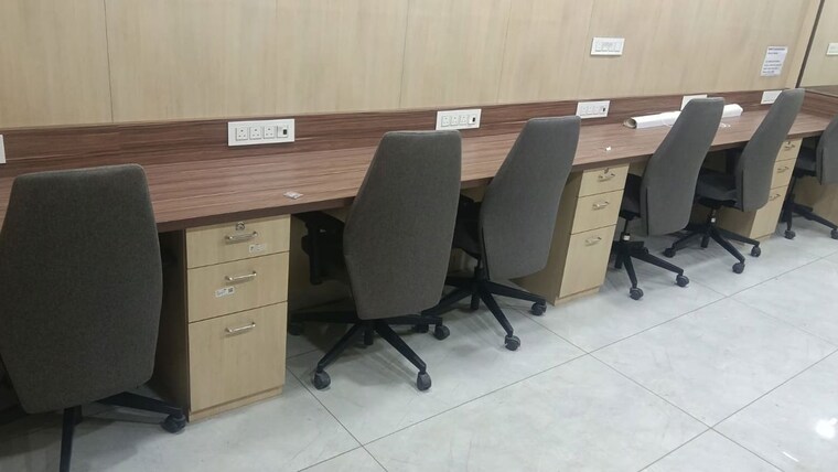Team Area, ambala highway Commercial Showroom 100 Sq.Yd. In Ambala Highway Zirakpur 10363559