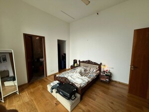 Bedroom in 1 BHK Apartment at Kalpataru Avana, Parel – for Rent