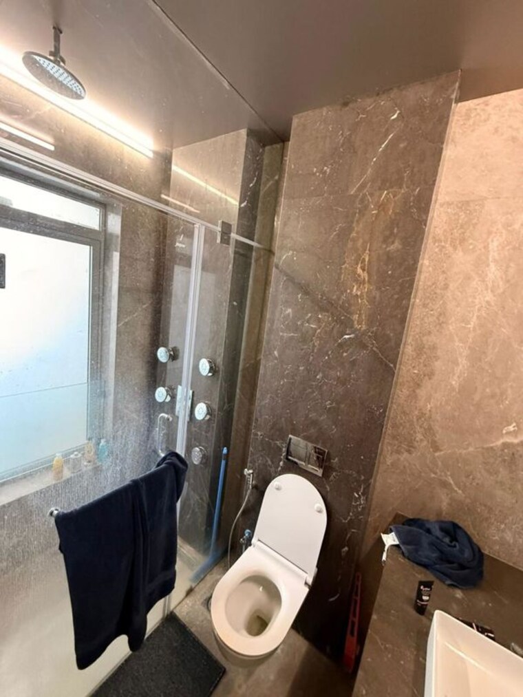 Bathroom, kalpataru-avana 1 Bedroom 600 Sq.Ft. Apartment In Parel Mumbai 10371136