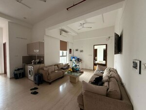 1 BHK Apartment For Rent in Kalpataru Avana, Parel