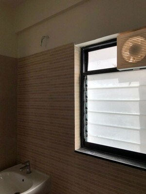 Room in 1 BHK Apartment at Magarpatta City Heliconia, Hadapsar – for Rent