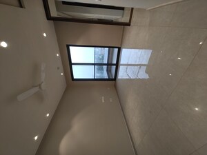 Room in 4 BHK Apartment at Kharar Road – for Sale