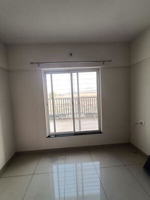 Room in 1 BHK Apartment at VJ YashOne Infinitee, Tathawade – for Rent