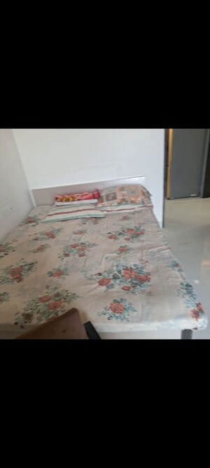 Bedroom in 1 BHK Apartment at Subhash Nagar – for Rent