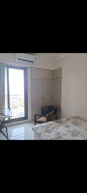 Bedroom in 1 BHK Apartment at Subhash Nagar – for Rent