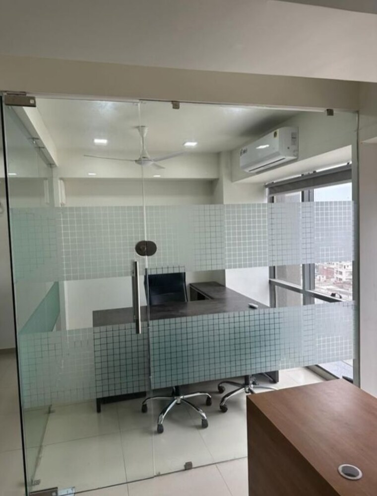 Team Area, shivalik-satyamev Commercial Office Space 818 Sq.Ft. In Bopal Ahmedabad 10371189