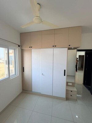 Room in 2 BHK Apartment at Shriram WYT Field, Budigere – for Rent