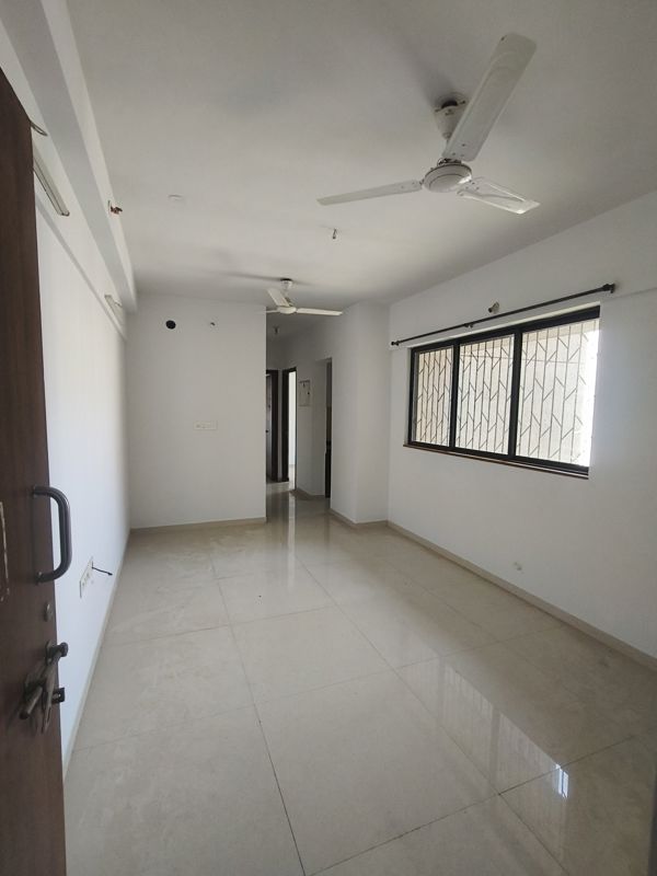 2 BHK Apartment For Rent in Lodha Downtown