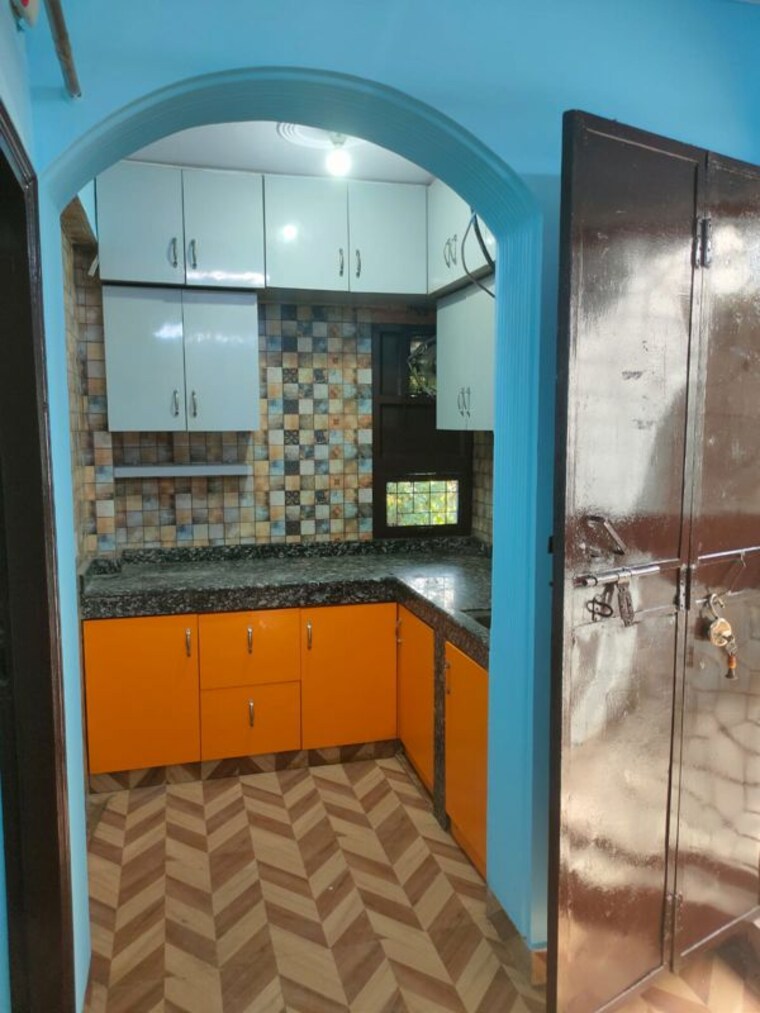 Kitchen, south delhi 2 Bedroom 700 Sq.Ft. Apartment In South Delhi Delhi 10371205