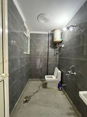 Bathroom in 1 BHK Apartment at Saket – for Rent