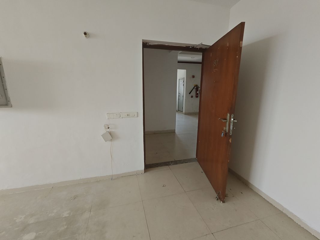 3 BHK 148 Sq.Ft. Apartment in DLF Regal Gardens