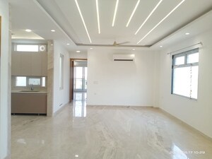 Room in 3 BHK Apartment at Jawahar Nagar – for Rent