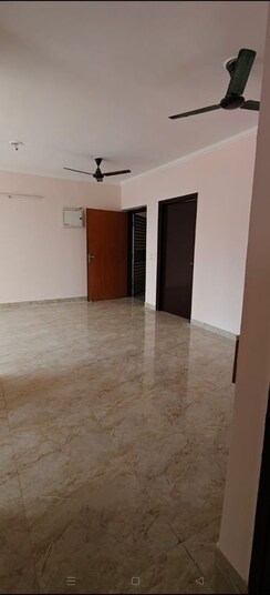 3 BHK Apartment For Rent in Amrapali Leisure Park