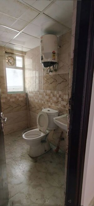 Bathroom in 3 BHK Apartment at Amrapali Leisure Park, Amrapali Leisure Valley – for Rent