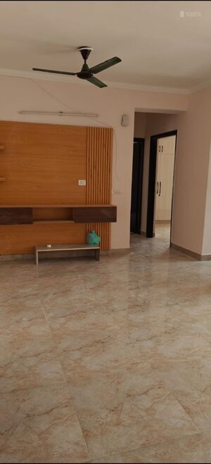 Room in 3 BHK Apartment at Amrapali Leisure Park, Amrapali Leisure Valley – for Rent