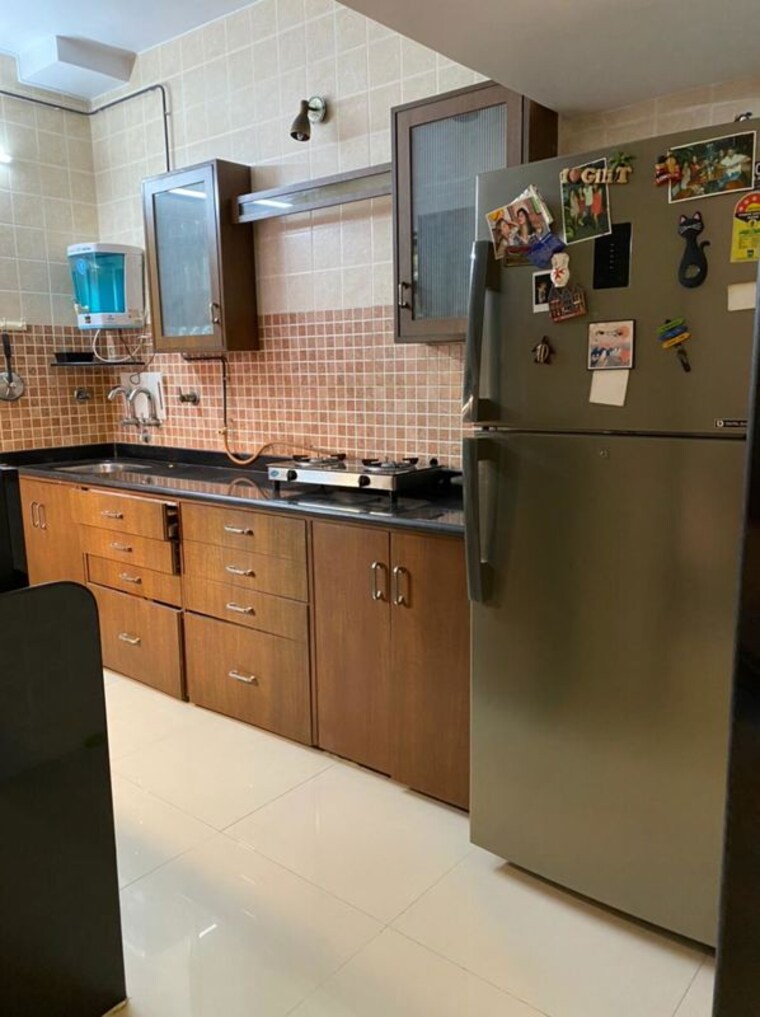 Kitchen, lokhandwala complex 1 Bedroom 600 Sq.Ft. Apartment In Lokhandwala Complex Mumbai 10371290