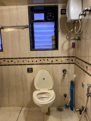 Bathroom in 1 BHK Apartment at Lokhandwala Complex – for Rent