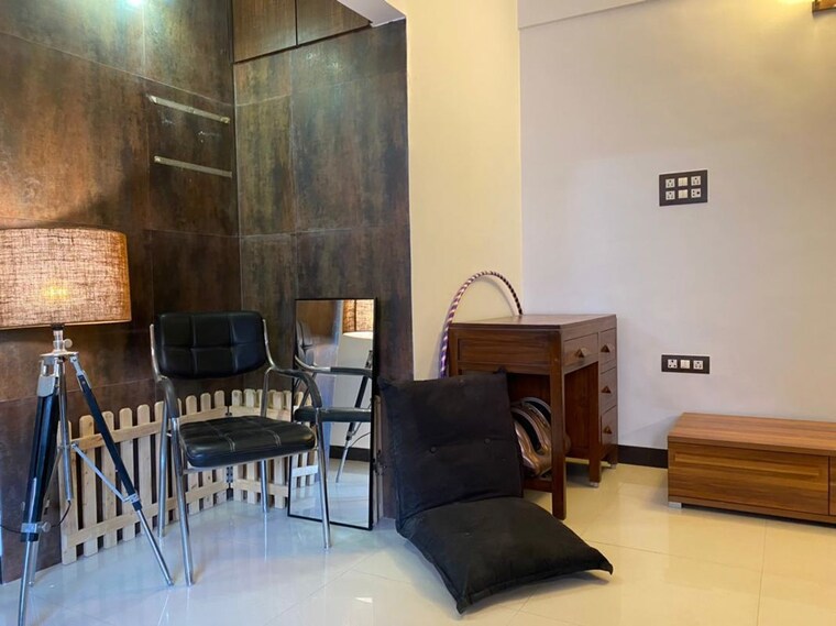 Living Room, lokhandwala complex 1 Bedroom 600 Sq.Ft. Apartment In Lokhandwala Complex Mumbai 10371290
