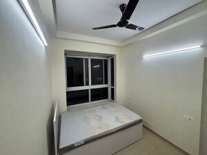 Room in 2 BHK Apartment at Bhartiya Nikoo Homes, Thanisandra Main Road – for Rent