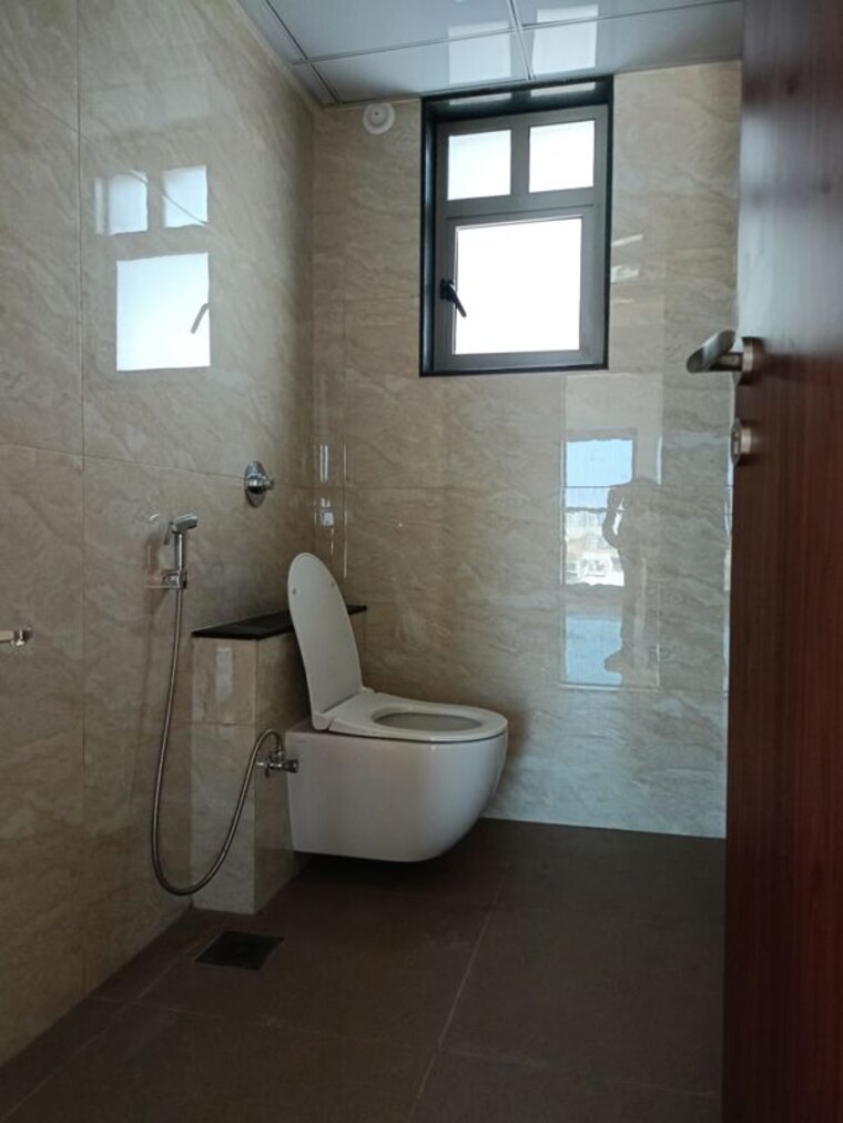 Bathroom, vj-yashwin-nuovo-centro 2 Bedroom 750 Sq.Ft. Apartment In Wakad Pune 10371333