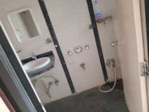 Furnished Amenities in 3 BHK Apartment at Andheri West – for Sale