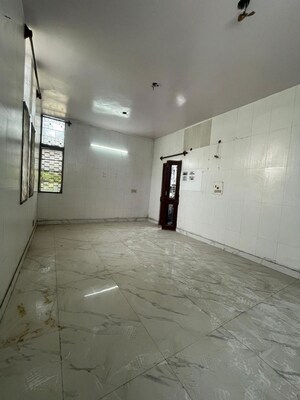 Room in 2 BHK Builder Floor at Ashok Vihar – for Sale