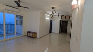 Room in 3 BHK Apartment at Hero Homes Gurgaon, Sector 104 – for Rent