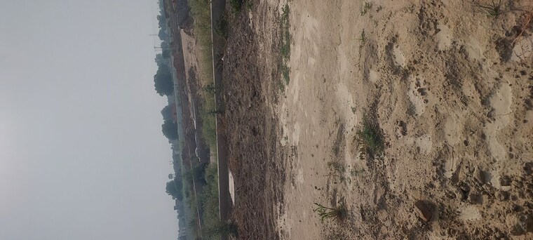 Garden, pachgain khera  100 Sq.Yd. Plot In Pachgain Khera Agra 10371378