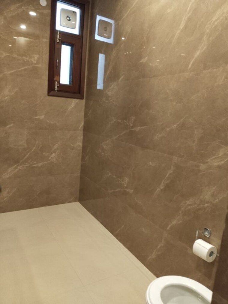 Room, jasola vihar 4 Bedroom 3200 Sq.Ft. Builder Floor In Jasola Vihar Delhi 10371372