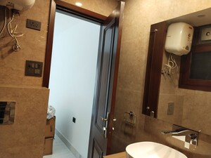 Furnished Amenities in 4 BHK Builder Floor at Jasola Vihar – for Rent