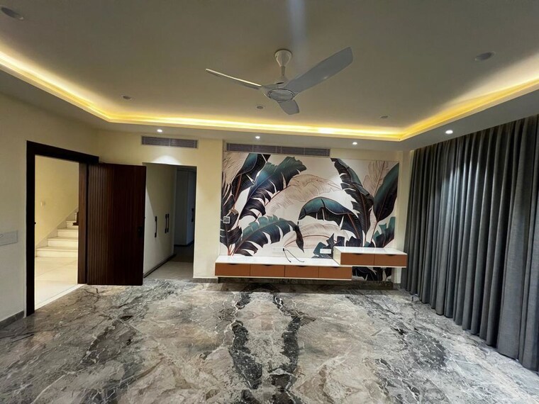  Parking, ss-hibiscus 4 Bedroom 10000 Sq.Ft. Villa In Sector 50 Gurgaon 10371381