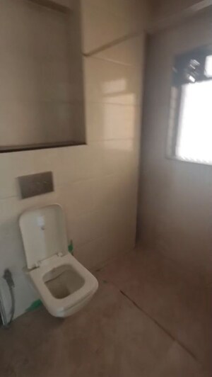 Bathroom in 3 BHK Apartment at Meena Parvati Sadan, Chembur – for Rent