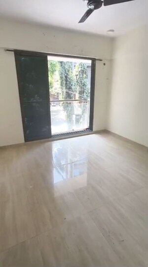 Bedroom in 3 BHK Apartment at Meena Parvati Sadan, Chembur – for Rent