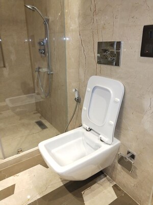 Bathroom in 5 BHK Penthouse at Jawahar Nagar – for Rent